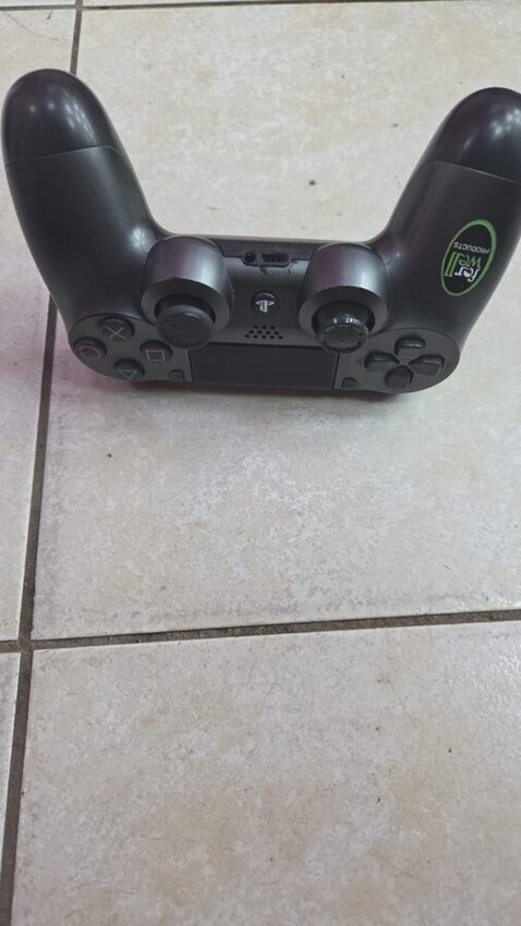 Геймпад PS4
