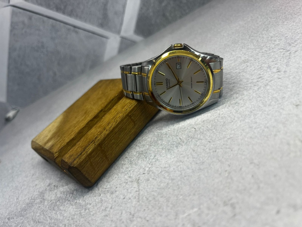 Часы CASIO 1332