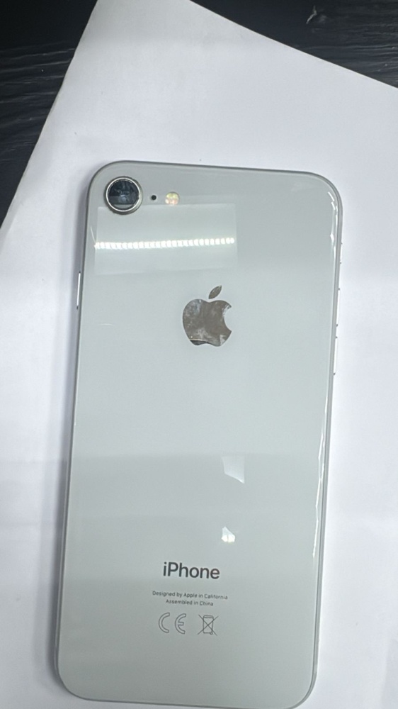 Смартфон iPhone 8 64 Gb