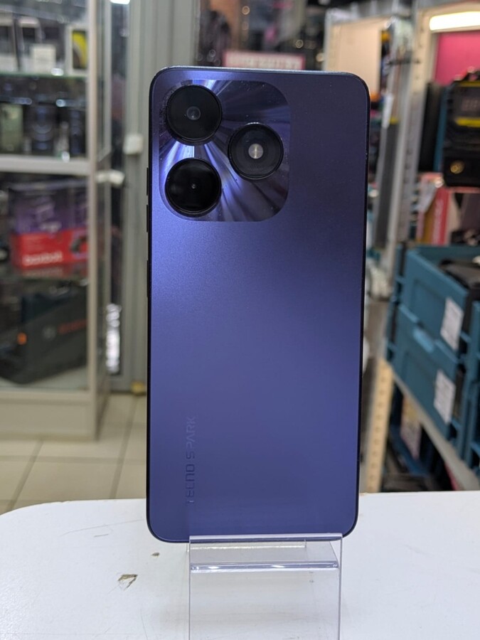 Мобильный телефон Tecno Spark 10 8/128