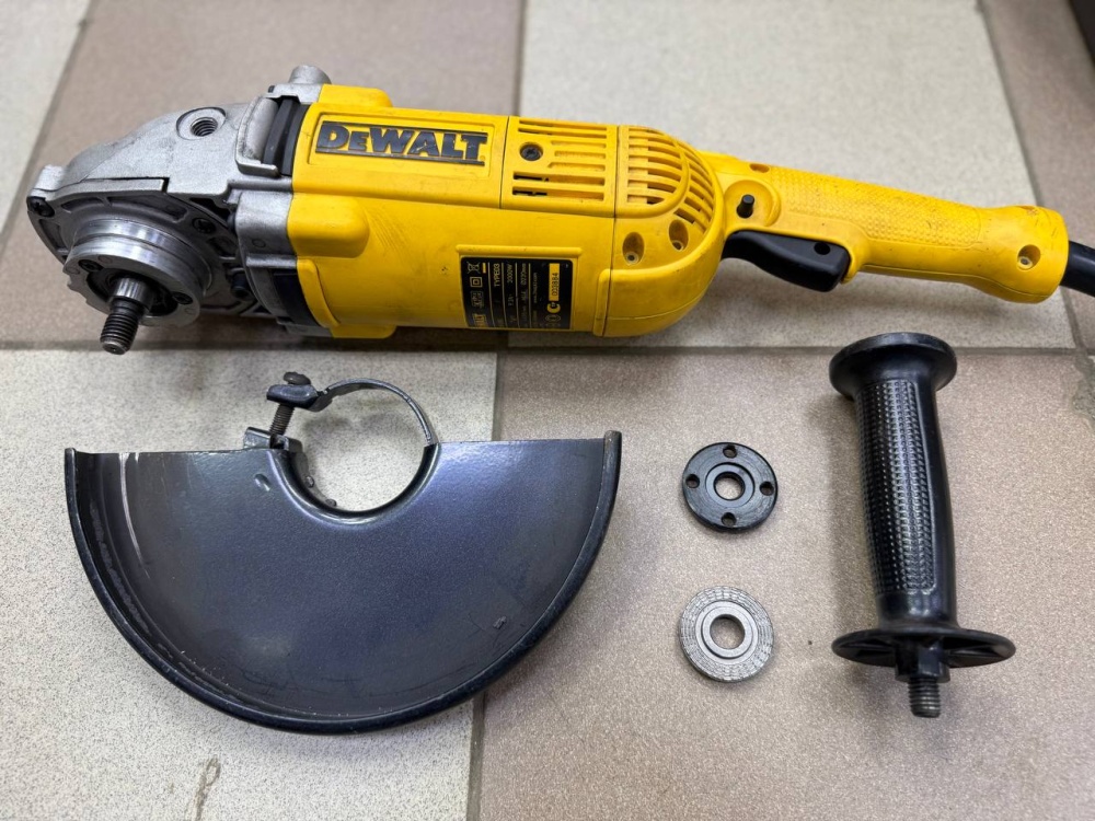 УШМ (Болгарка) DeWalt D28490