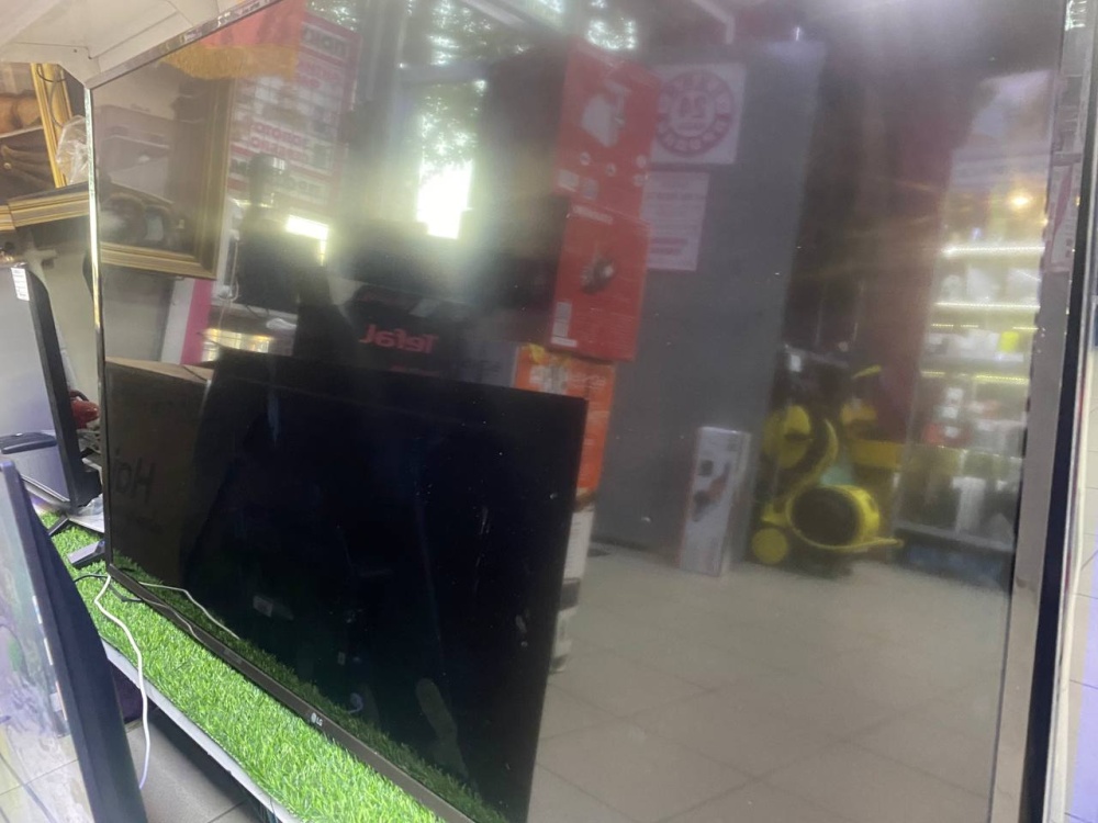 Телевизор LG 55UJ630V