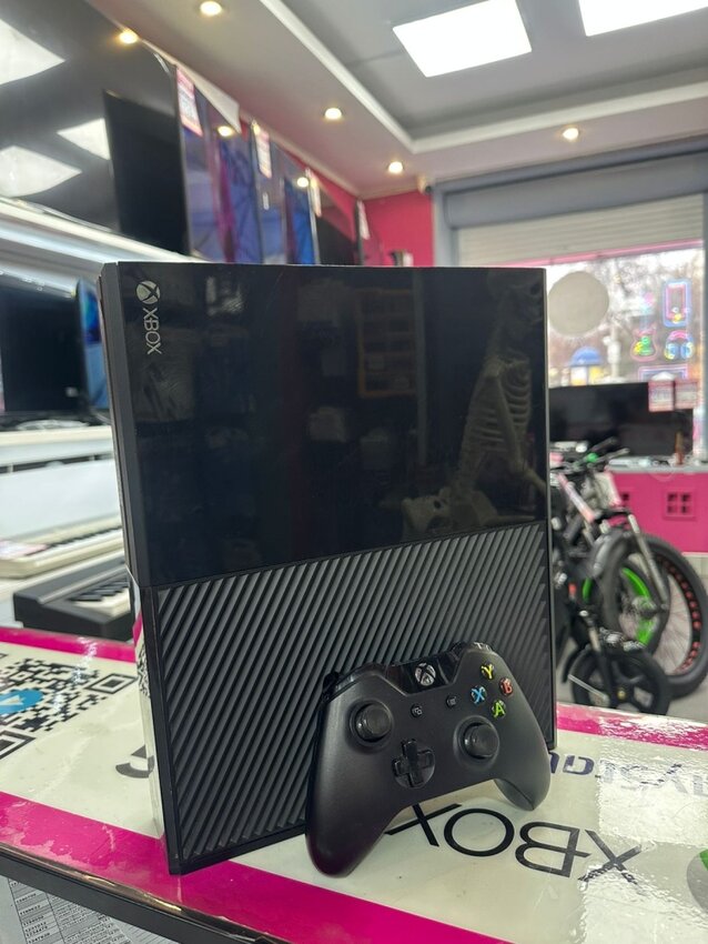 Игровая приставка XBOX ONE