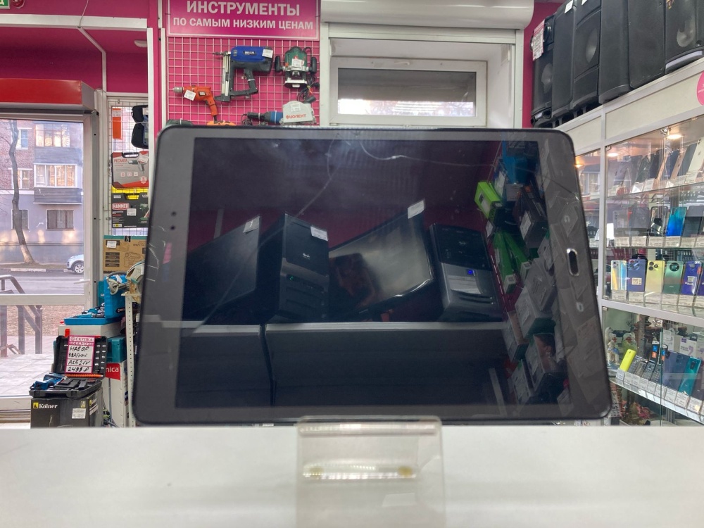 Планшет Samsung sm-t555