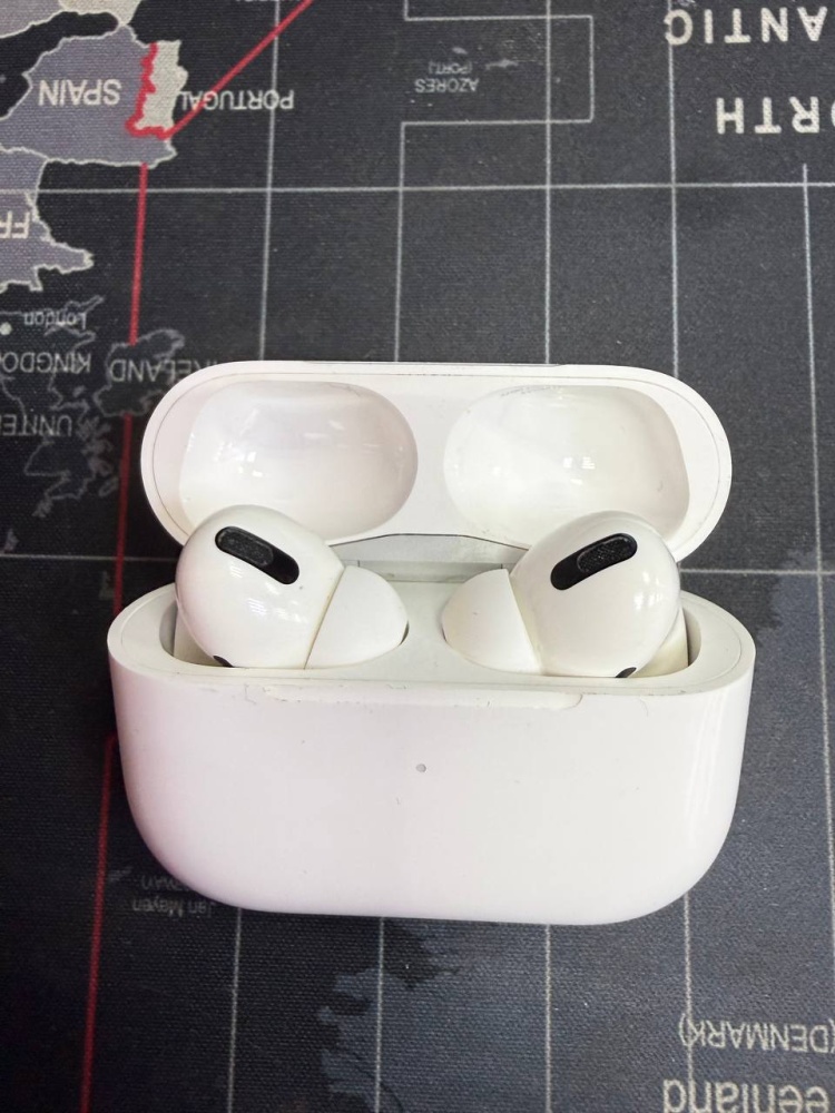 Наушники Airpods Pro