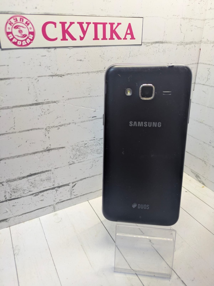 Смартфон Samsung J3 2016