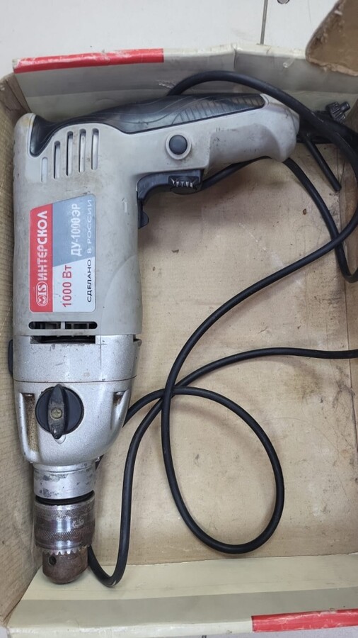 Дрель Ударная  Интерскол 1000Вт