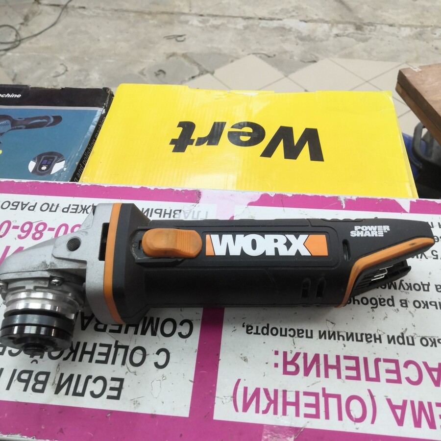 УШМ WORX WX800
