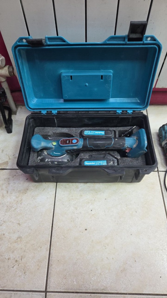 Вибромашина Makitta