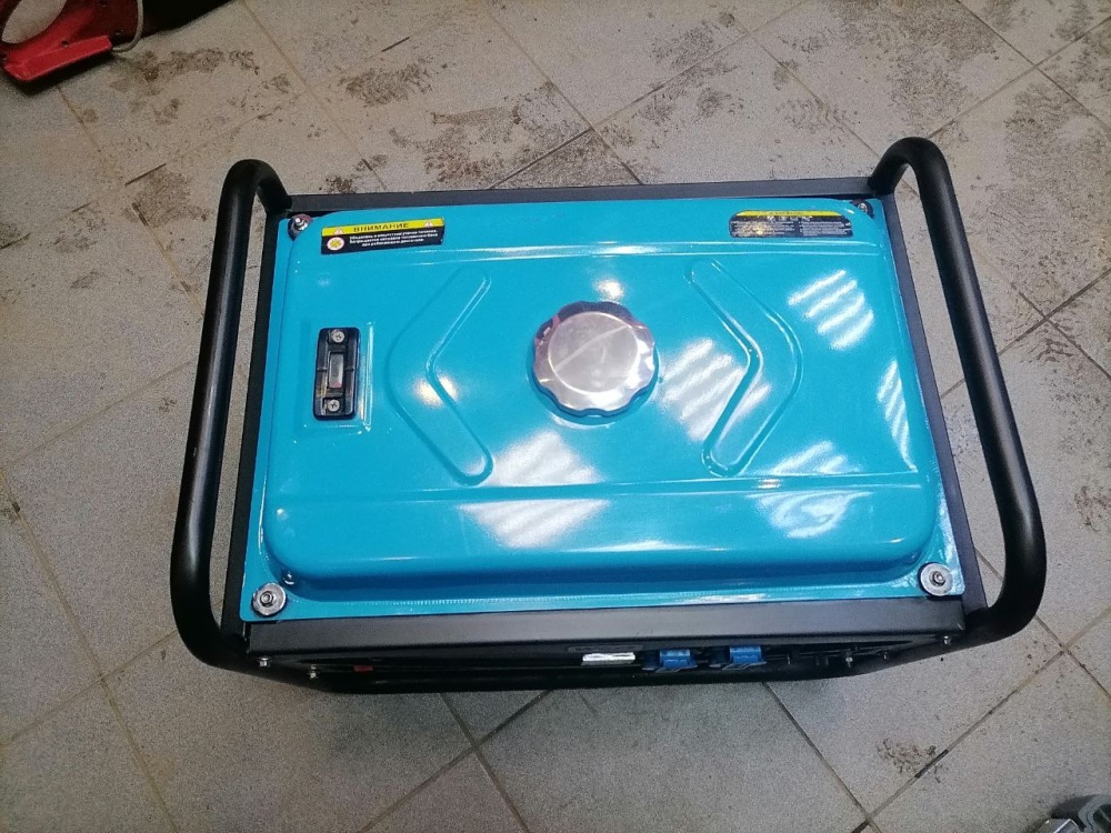 Бензогенератор Wert G 3000C