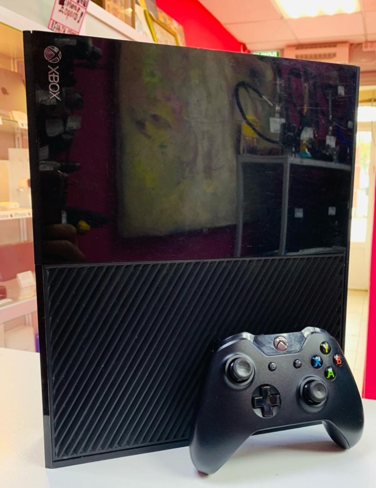 Игровая приставка XBOX ONE 500ГБ
