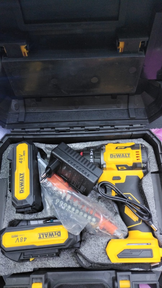 Шуруповерт Dewalt (Копия)