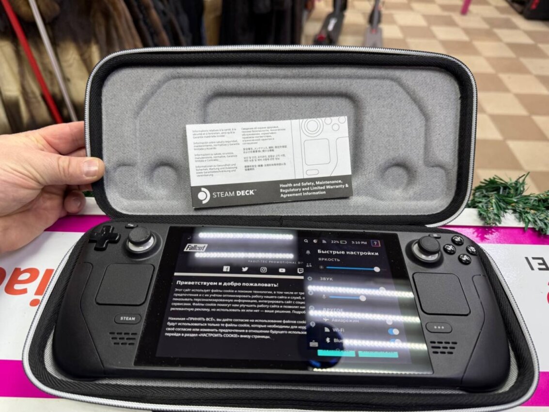 Игровая приставка Steamdeck LCD 256