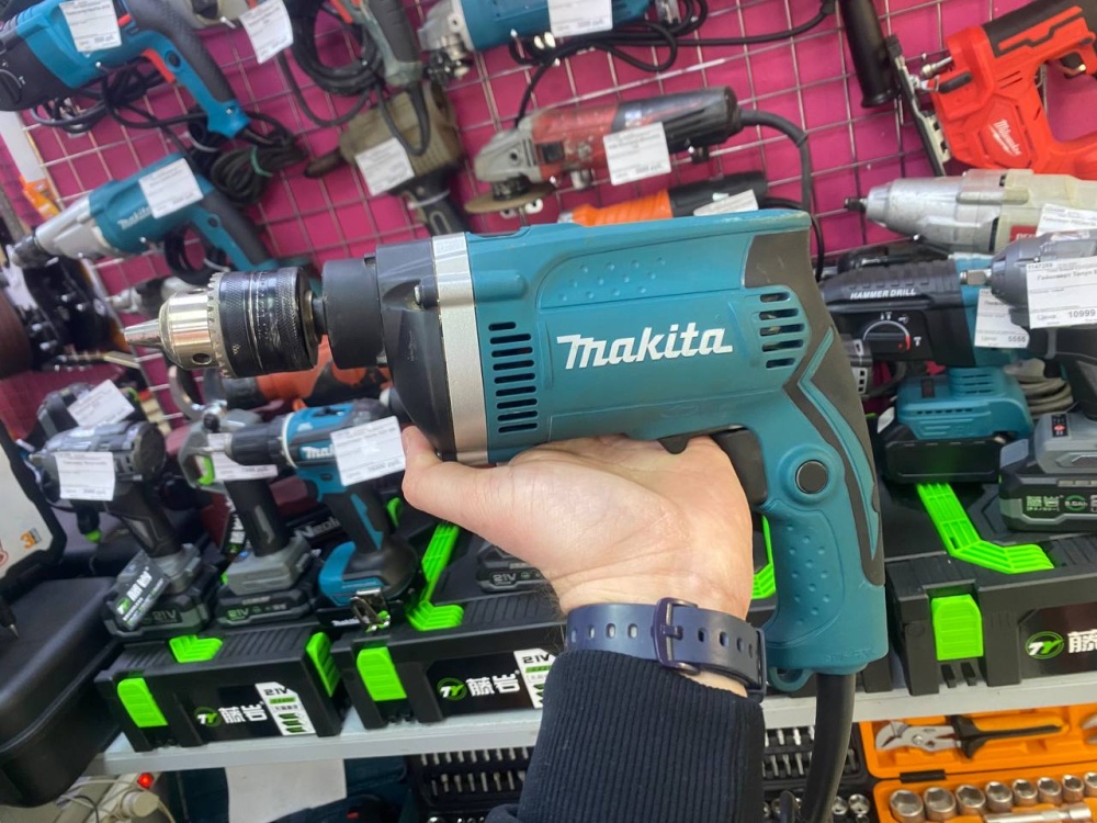 Дрель Makita HP 1630