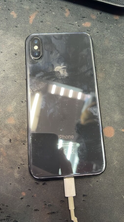 Смартфон iPhone X 64Gb 95%