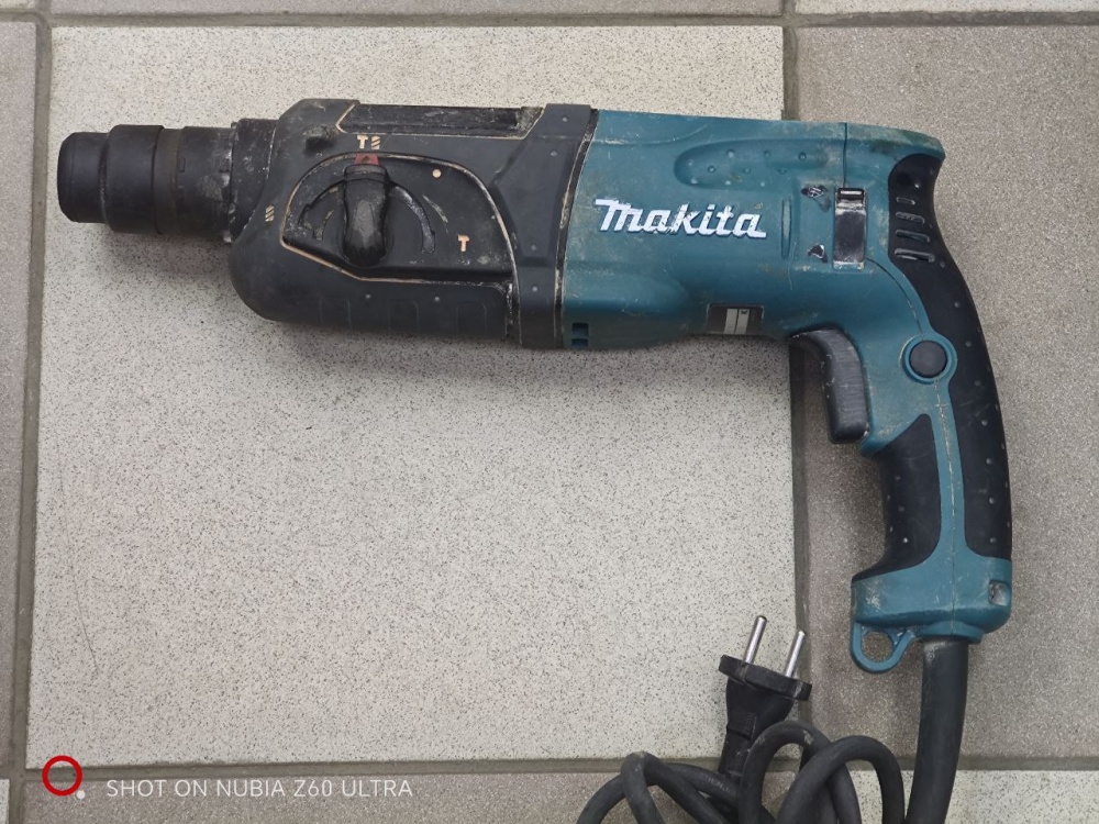 Перфоратор Makita 2470